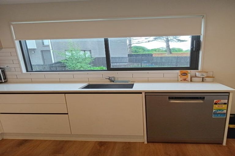 Photo of property in 18 Whai Hua Lane, Mangere Bridge, Auckland, 2022