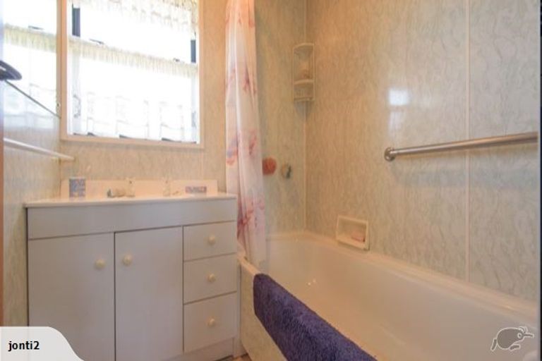 Photo of property in 15 Westmoreland Place, Cromwell, 9310