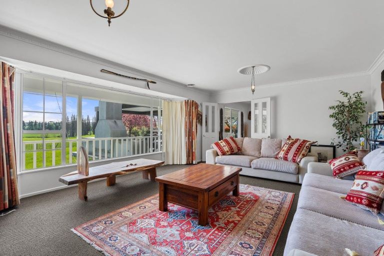 Photo of property in 2 Lees Pakaraka Road, Te Ore Ore, Masterton, 5886