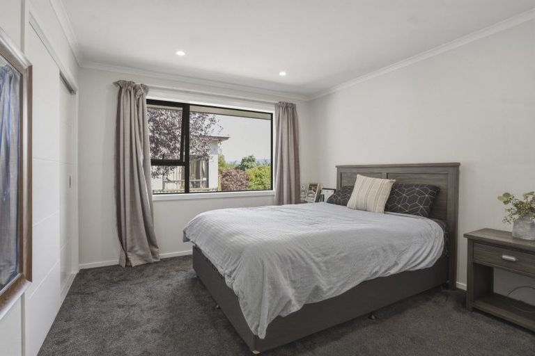 Photo of property in 21 Braeside, Kinmont Park, Mosgiel, 9024