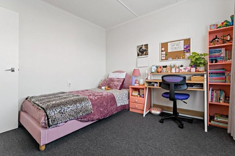 Photo of property in 14 Church Street, Tuakau, 2121