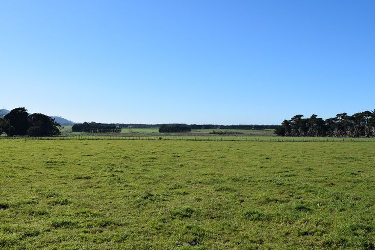 Photo of property in 523 Western Lake Road, Western Lake, 5773