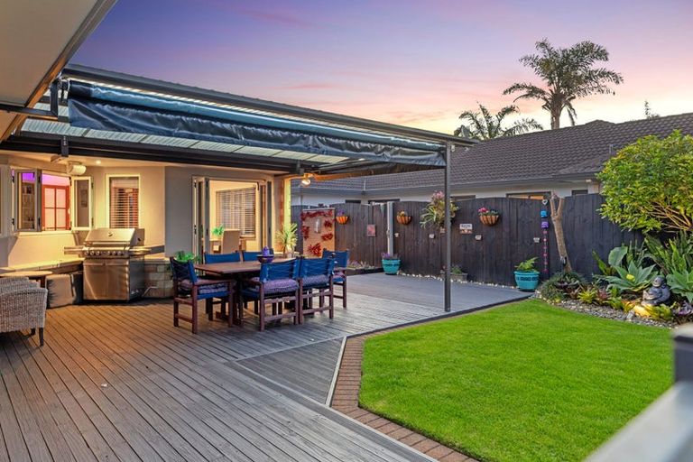 Photo of property in 37 Sorrento Key, Papamoa Beach, Papamoa, 3118