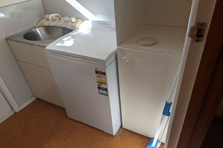 Photo of property in 38a Newnham Terrace, Upper Riccarton, Christchurch, 8041