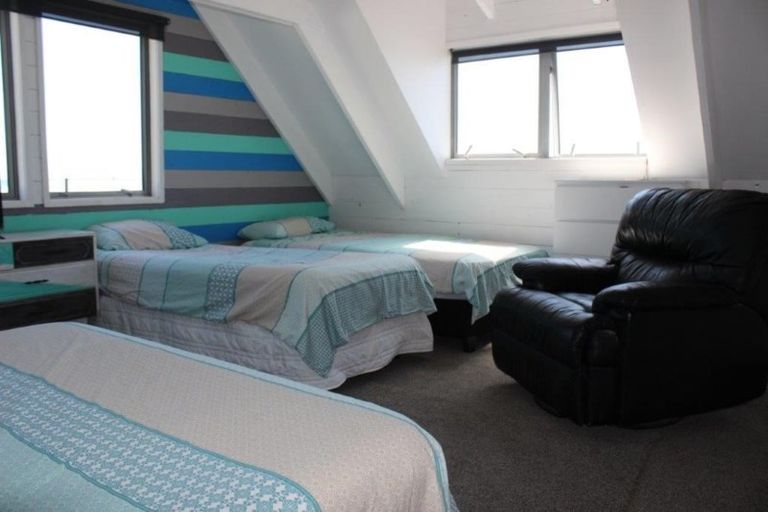 Photo of property in 169 Pukehina Parade, Pukehina, Te Puke, 3189