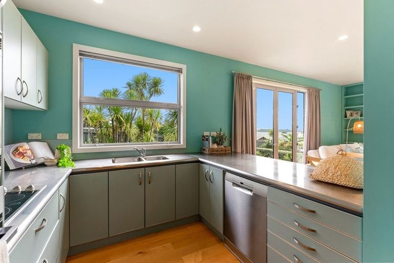 Photo of property in 17 Deerness Crescent, Algies Bay, Warkworth, 0920