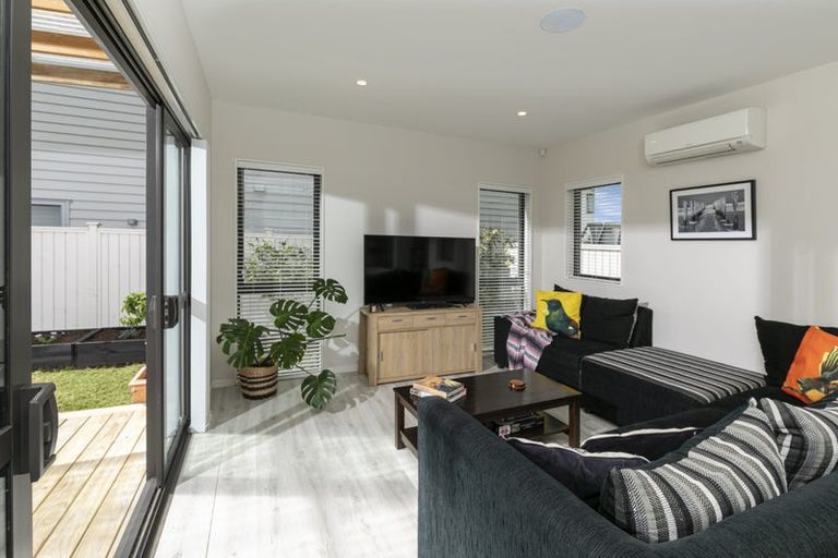 Photo of property in 7 Cicada Road, Hobsonville, Auckland, 0616