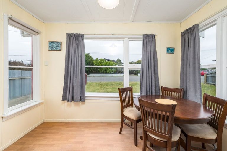 Photo of property in 28 Augustine Street, Waimate, 7924