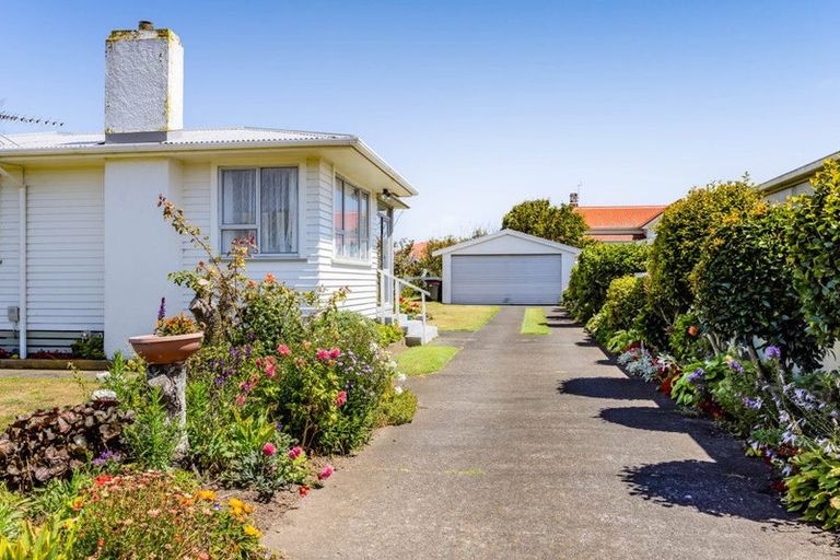 Photo of property in 132 Fairfield Road, Hawera, 4610