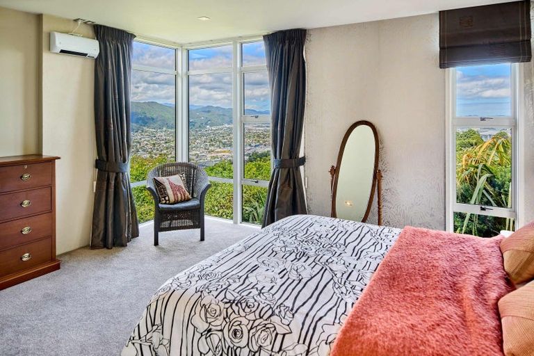 Photo of property in 11 Winifred Way, Belmont, Lower Hutt, 5010