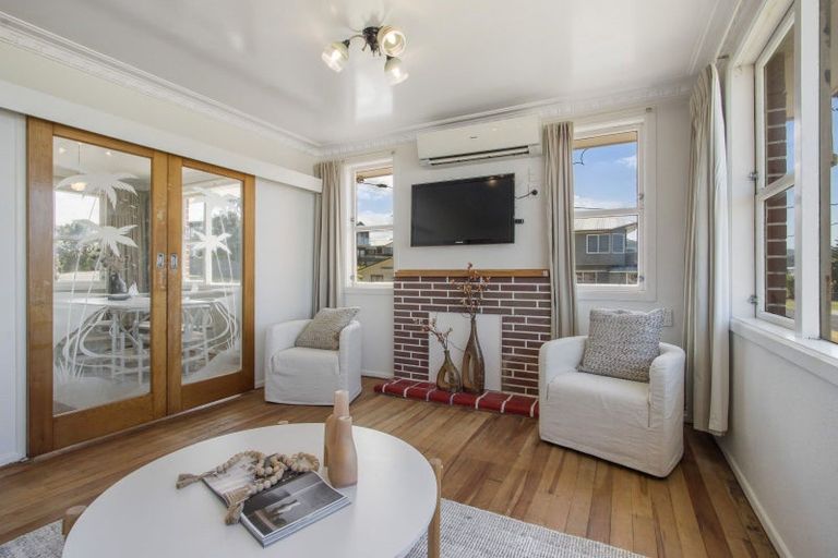 Photo of property in 2 Hillary Street, Waihi Beach, 3611