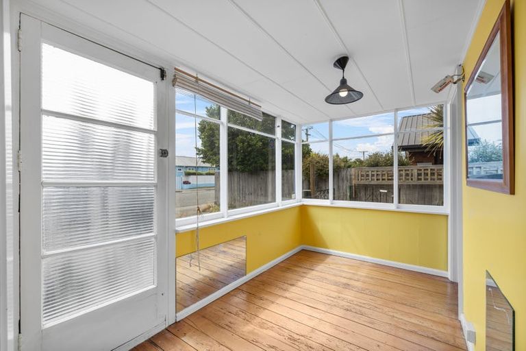 Photo of property in 13 Effingham Street, North New Brighton, Christchurch, 8083