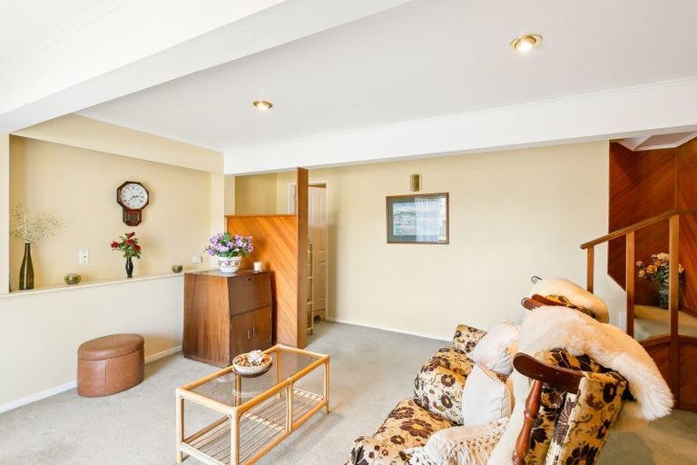 Photo of property in 4 Pelorous Street, Paparangi, Wellington, 6037