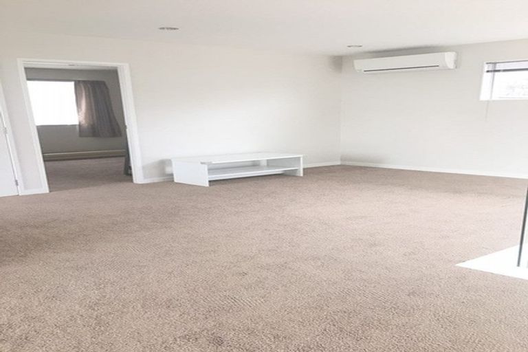 Photo of property in 33 Fennell Crescent, Silverdale, 0932