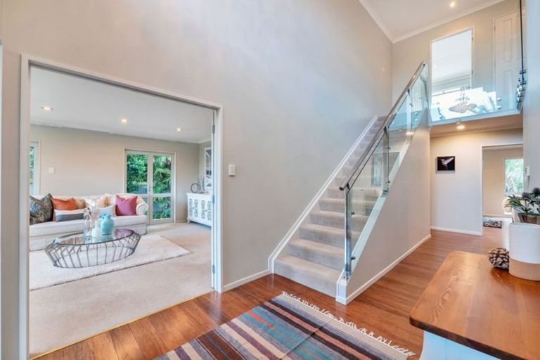 Photo of property in 270 Schnapper Rock Road, Schnapper Rock, Auckland, 0632