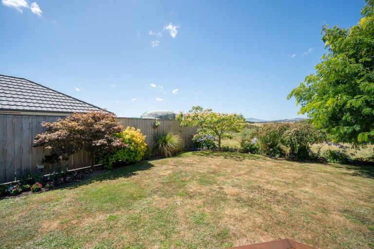 Photo of property in 147 Pacific Drive, Fitzherbert, Palmerston North, 4410