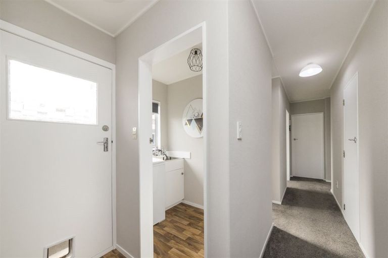 Photo of property in 6b Purdie Place, Milson, Palmerston North, 4414