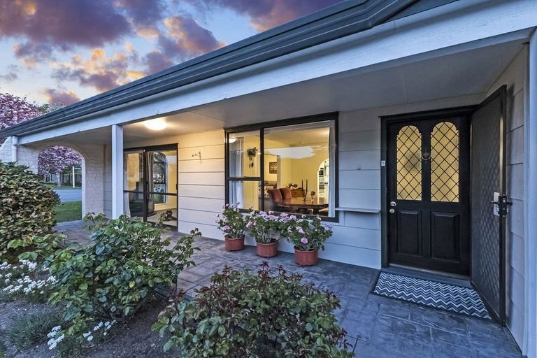 Photo of property in 74 Sabys Road, Halswell, Christchurch, 8025