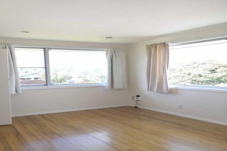 Photo of property in 13 Borrowdace Avenue, Botany Downs, Auckland, 2010