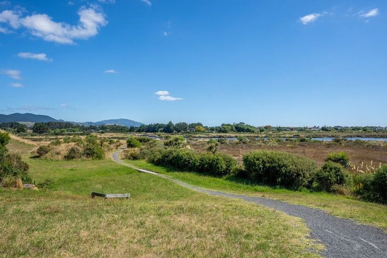 Photo of property in 130 Weggery Drive, Waikanae Beach, Waikanae, 5036