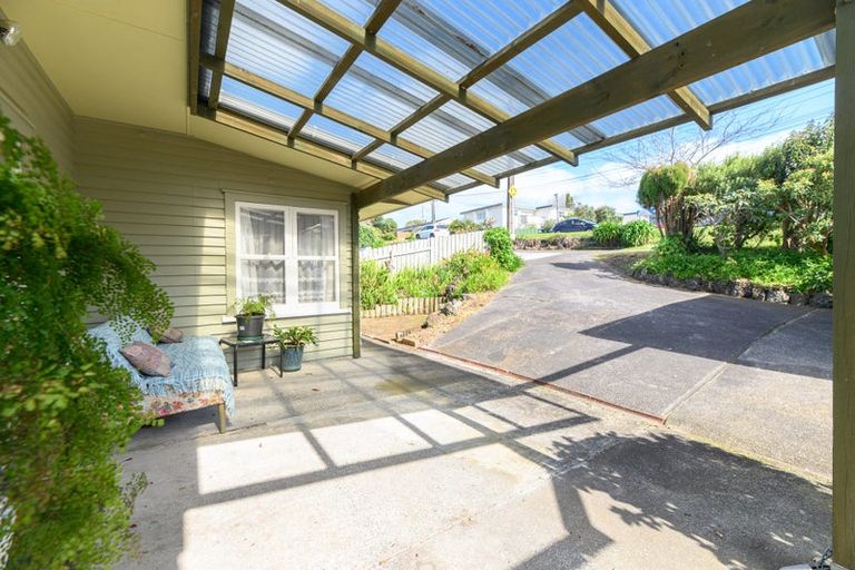 Photo of property in 17 Coronation Road, Hillcrest, Auckland, 0627