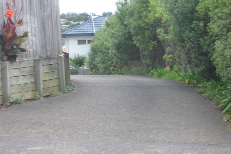 Photo of property in 16 Chedworth Drive, Glenfield, Auckland, 0629