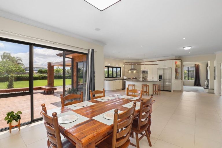 Photo of property in 33 Twin Oak Avenue, Papamoa Beach, Papamoa, 3118