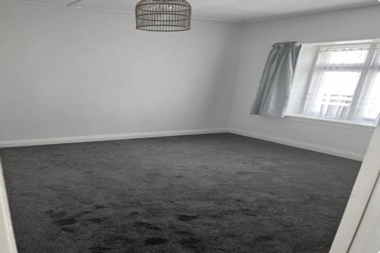 Photo of property in 146 Randwick Road, Moera, Lower Hutt, 5010