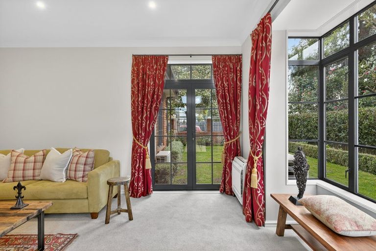 Photo of property in 106 Hamilton Avenue, Ilam, Christchurch, 8041