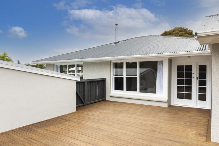 Photo of property in 30 Shannon Place, Belfast, Christchurch, 8051