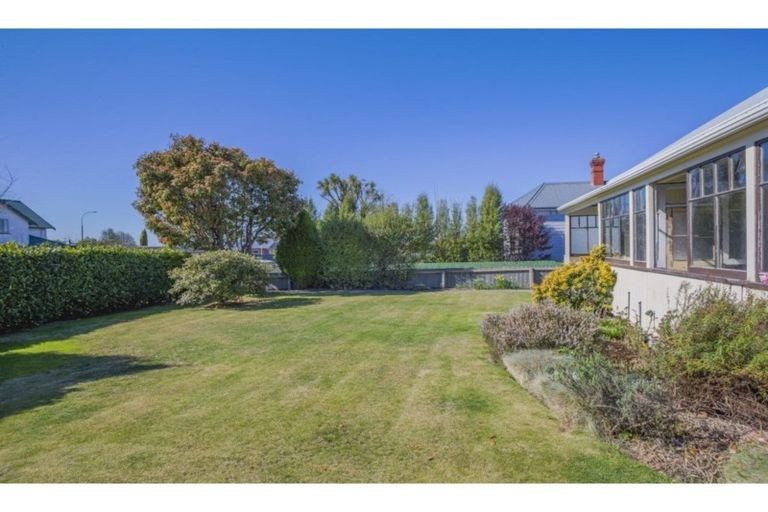 Photo of property in 184 North Street, West End, Timaru, 7910