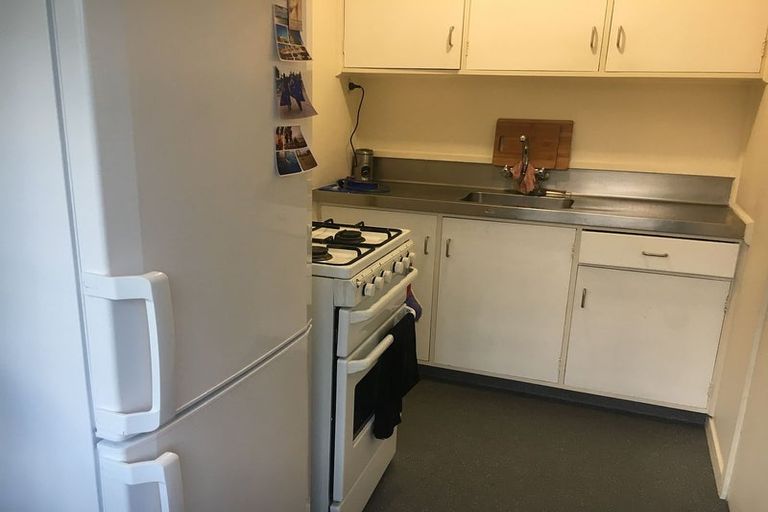 Photo of property in 1/29 Clifton Terrace, Kelburn, Wellington, 6012