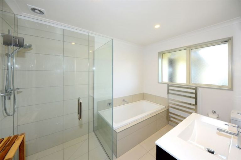 Photo of property in 2 Binyon Place, Rolleston, 7614