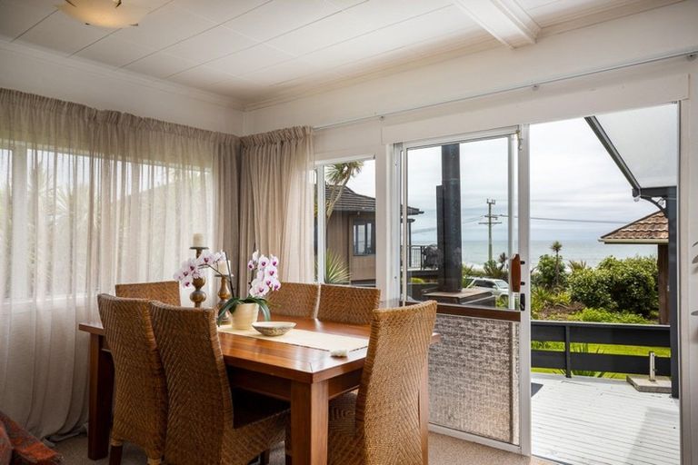 Photo of property in 4 Shearer Drive, Oakura, 4314