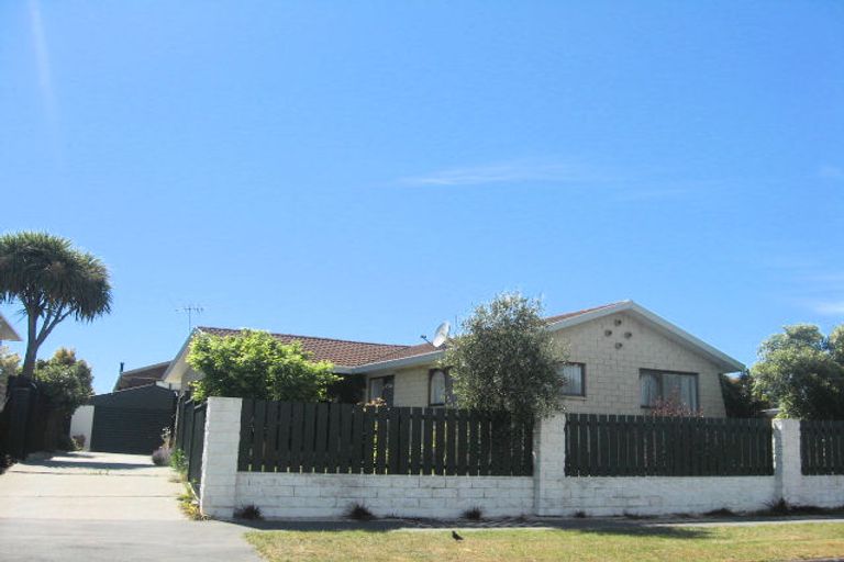 Photo of property in 24 Yellowstone Crescent, Burwood, Christchurch, 8083