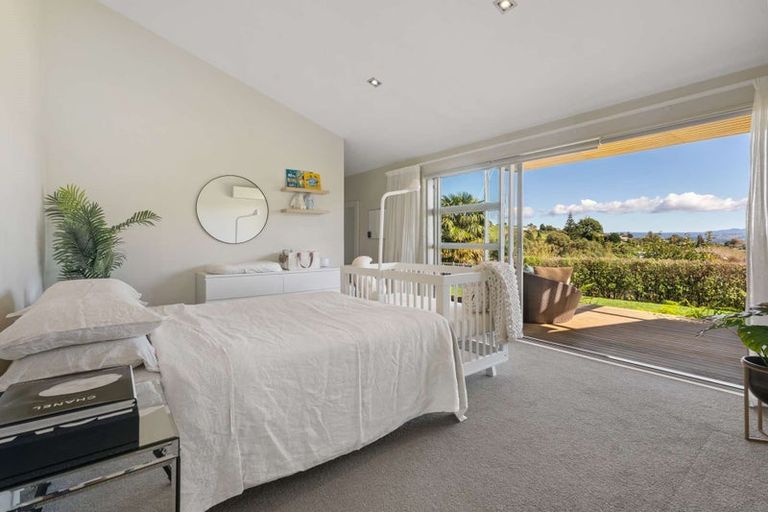 Photo of property in 4 Hillford Place, Welcome Bay, Tauranga, 3175