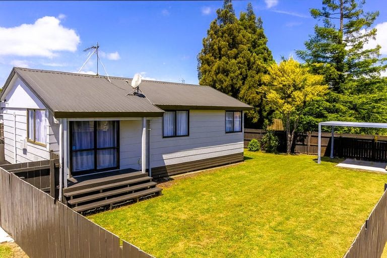 Photo of property in 4 Langdon Lane, Melville, Hamilton, 3206