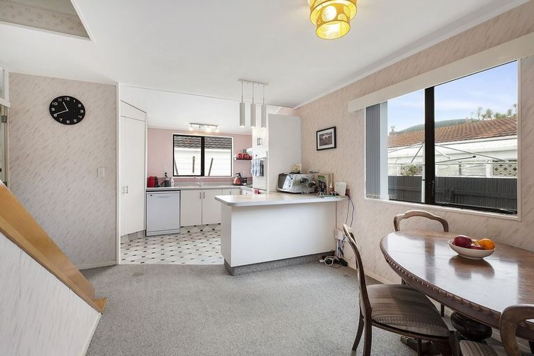 Photo of property in 6b Beauchamp Street, Tawa, Wellington, 5028