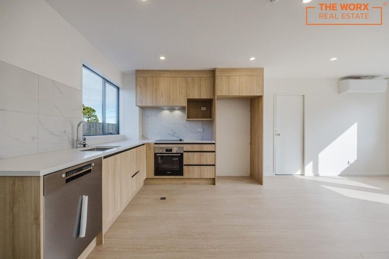 Photo of property in 1/10 Richard Road, Mangere, Auckland, 2022