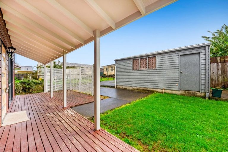 Photo of property in 1/2 Woodside Road, Manurewa, Auckland, 2102