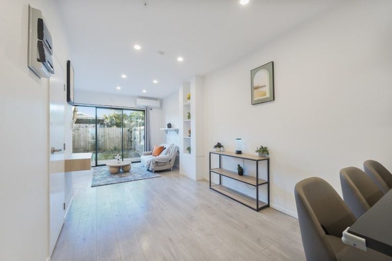 Photo of property in 2/46 Te Kanawa Crescent, Henderson, Auckland, 0610