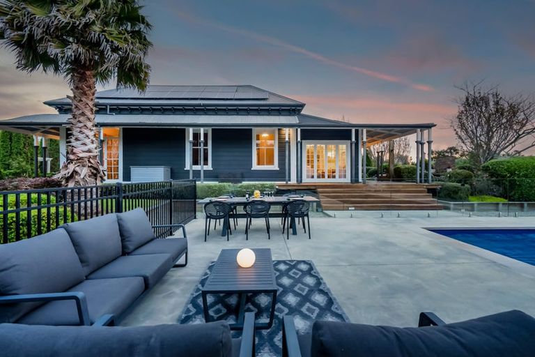 Photo of property in 104 Pitt Road, Hillsborough, New Plymouth, 4372