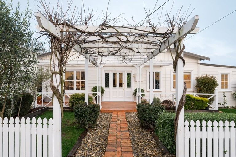 Photo of property in 20 Alpha Street, Cambridge, 3434