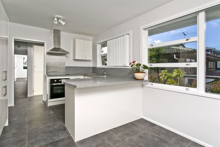 Photo of property in 1/223 Eskdale Road, Birkenhead, Auckland, 0626
