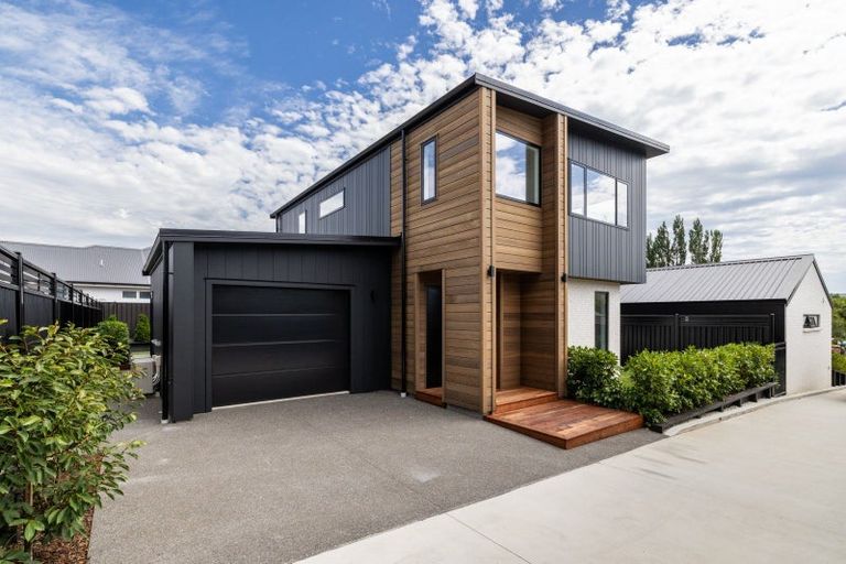 Photo of property in 28b Lucknow Road, Havelock North, 4130