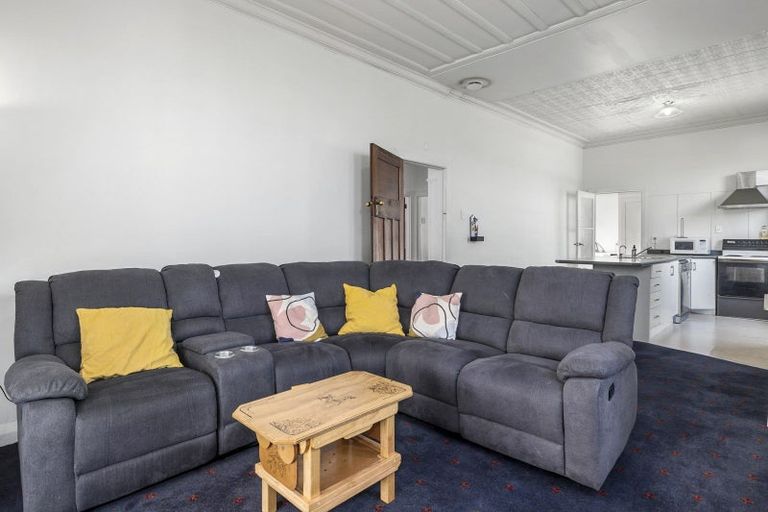 Photo of property in 61 Wesley Street, South Dunedin, Dunedin, 9012