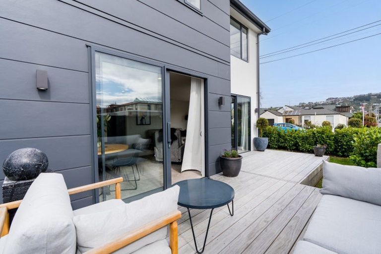 Photo of property in 1a Kings Avenue, South Dunedin, Dunedin, 9012