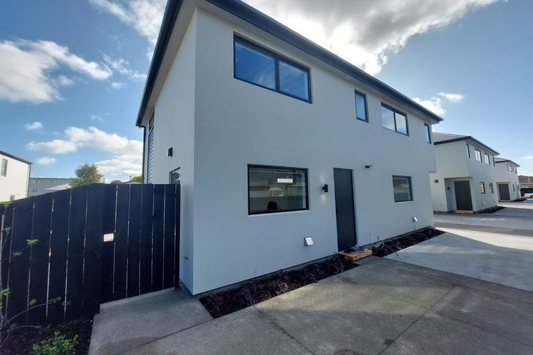 Photo of property in 6/67 Osborne Street, Waltham, Christchurch, 8011