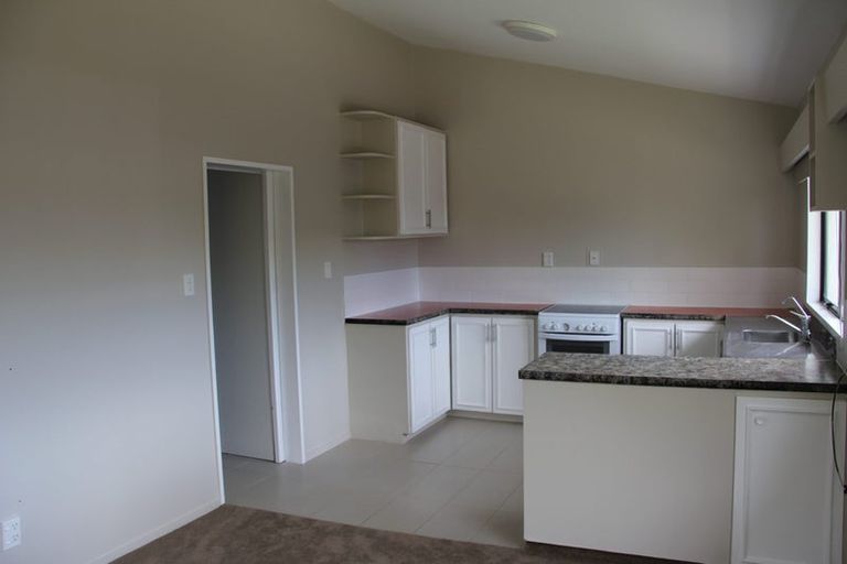 Photo of property in 116b Wellington Street, Pukekohe, 2120