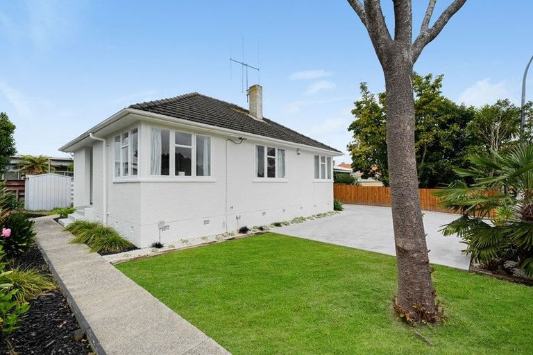 Photo of property in 128 Clarkin Road, Fairfield, Hamilton, 3214